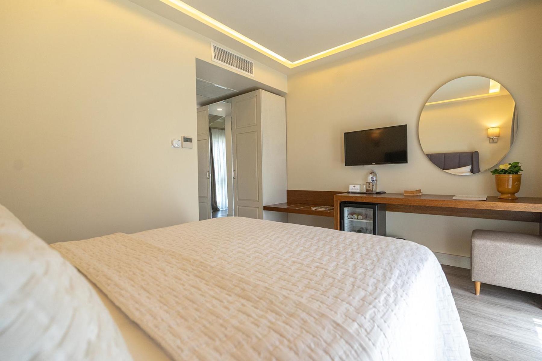 Casa Luna Hotel - Adult Only Alaçatı Exterior foto
